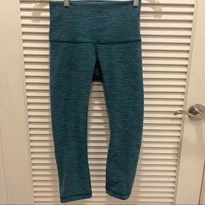 Lululemon retired Teal cropped leggings Size 4
